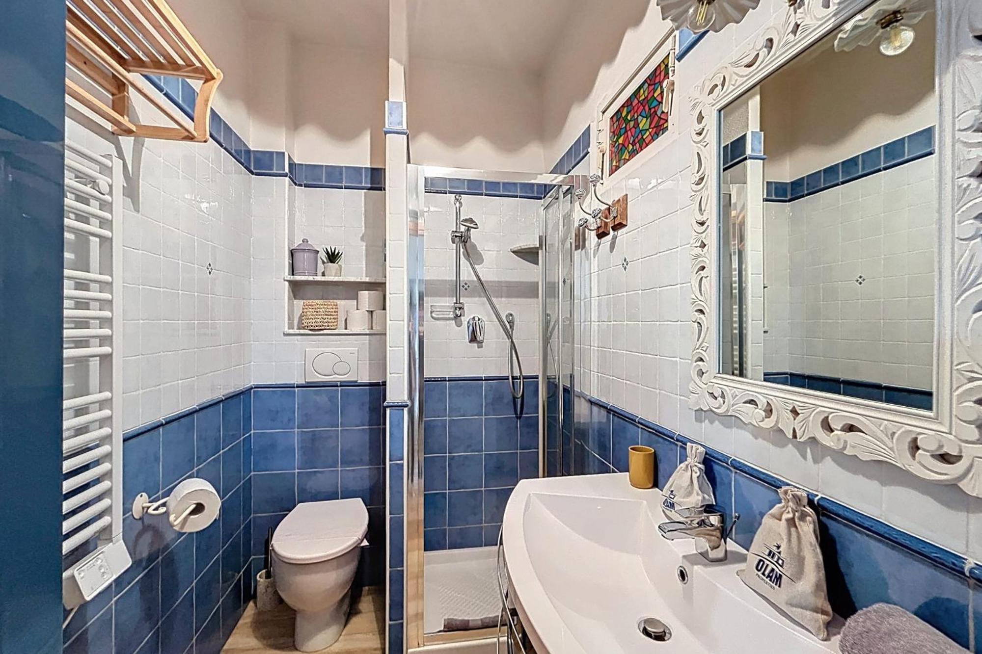 In The Heart Of Le Suquet Beautiful With Quiet Balcony * Cannes