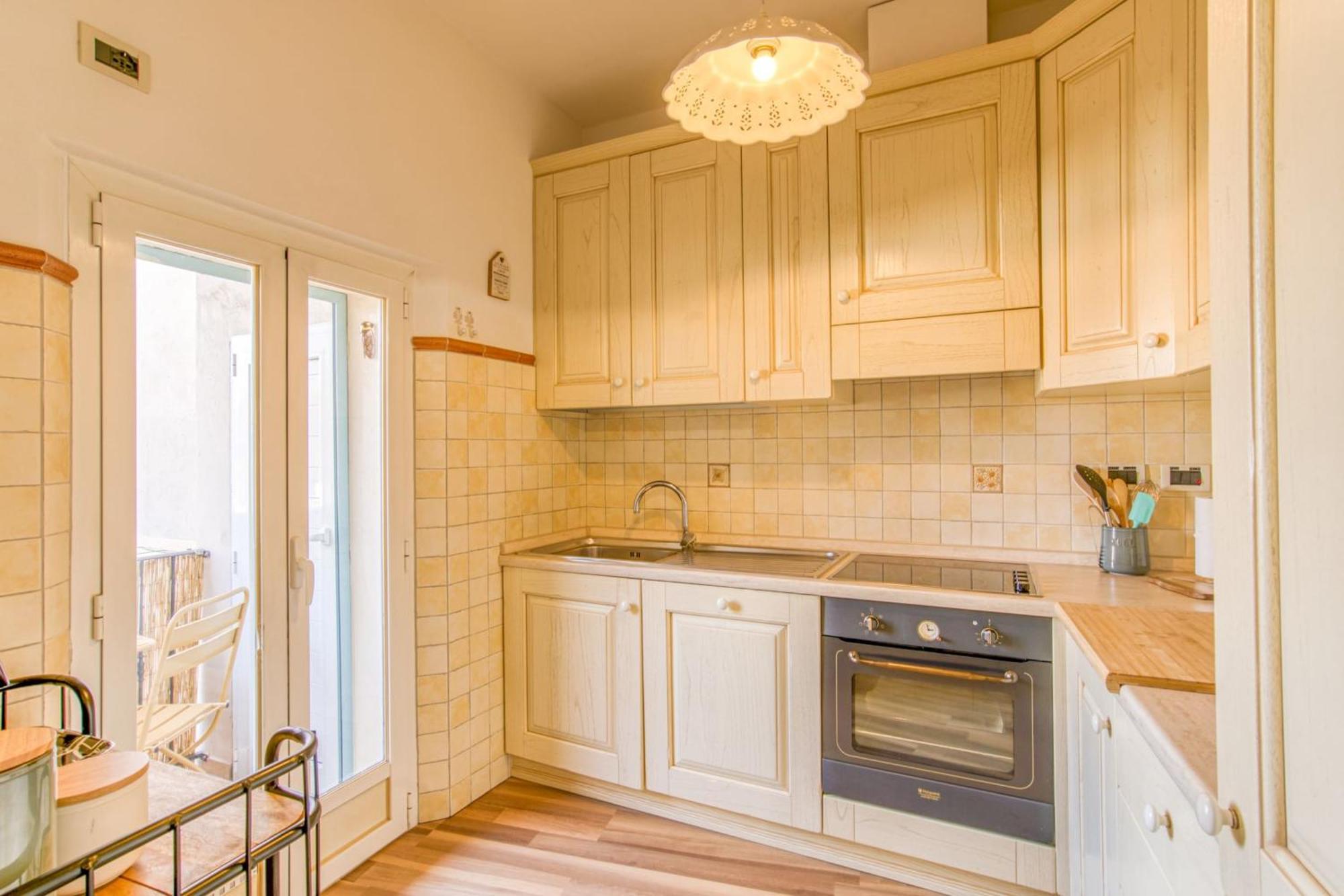 In The Heart Of Le Suquet Beautiful With Quiet Balcony Apartment *